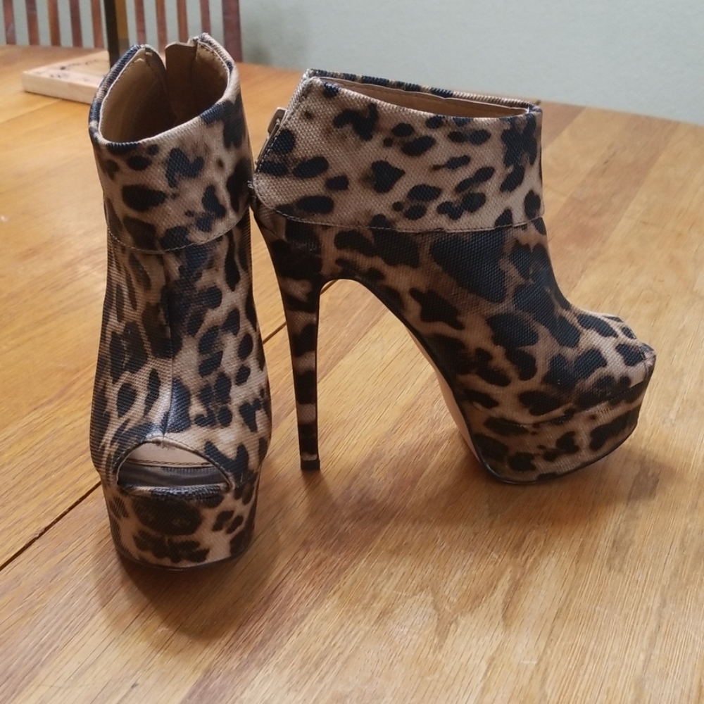 Hi heels - Picture 2 of 5
